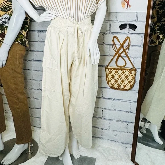 Sienna Sky Drawstring Wide Leg Pants - Picture 2 of 9